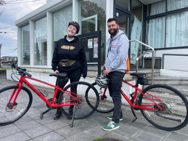 みなさんこんにちは、みんなのスタッフの栗原です。

先日は、アイルランドからのお客様が自転車を借りてくれました。
春はレンタサイクルの問い合わせが最も増える時期